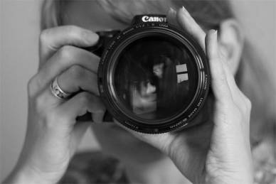 Bild: Fotografin-mit-EF85L