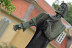 Nathan-der-Weise_Vor-dem-Lessinghaus_ALT