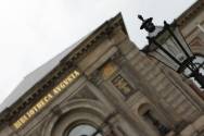 Laterne_August-Bibliothek_135mm-f5.6.jpg_ALT